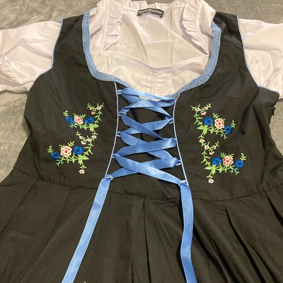 NWTS Scarlet Darkness Costume - Picture 5 of 15